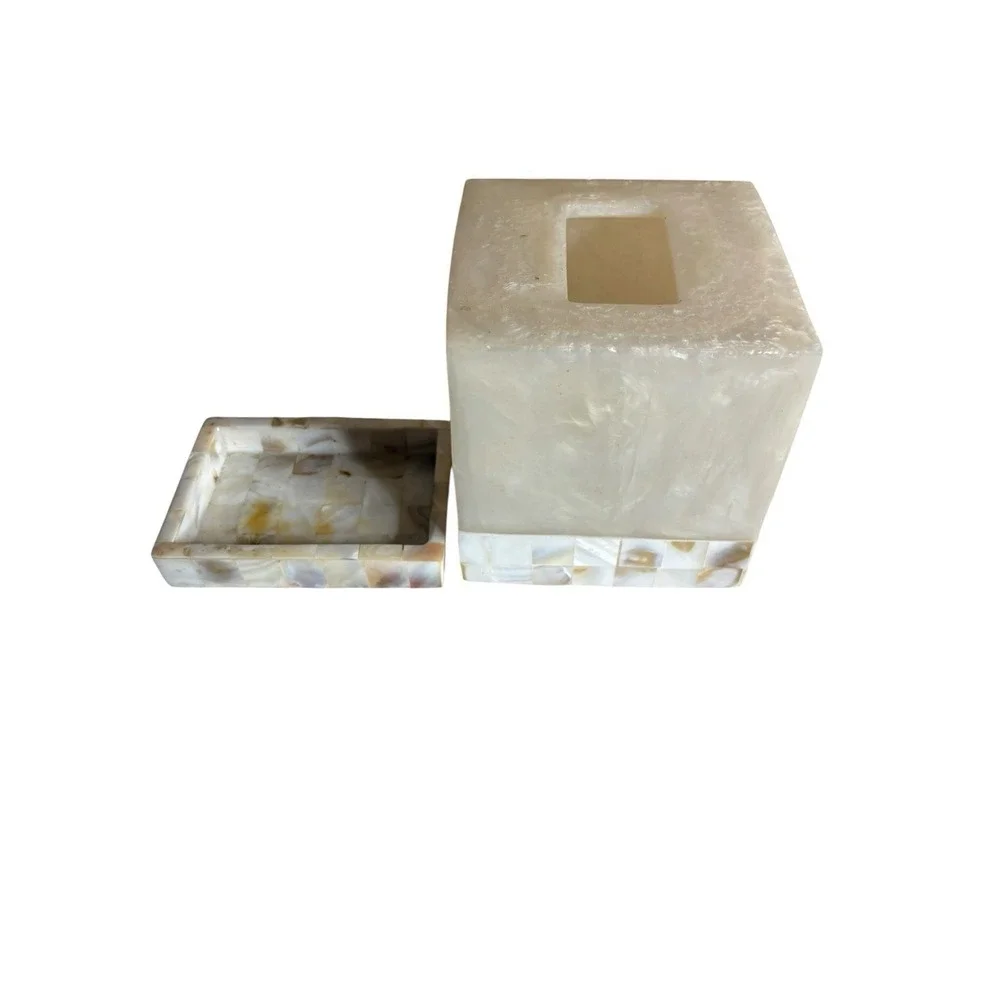 Capiz‎ Mother of Pearl Tissue Cover Soap Dish BB&B Vanity Accessory White 5.5